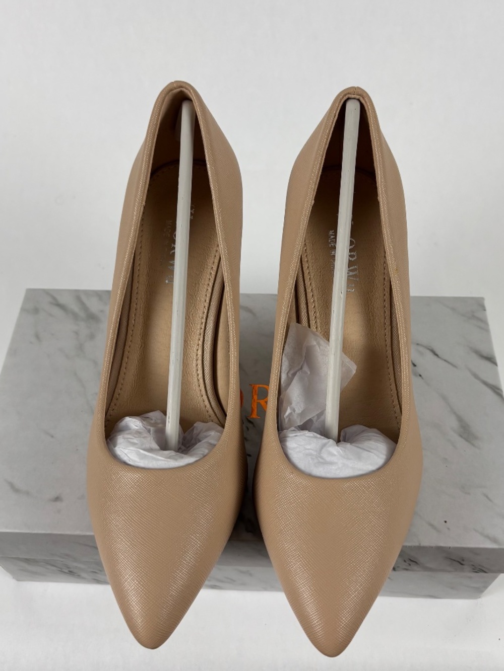 New WuORWu Women's Closed Toe 3-inch Heel Pumps - Picture 3 of 8